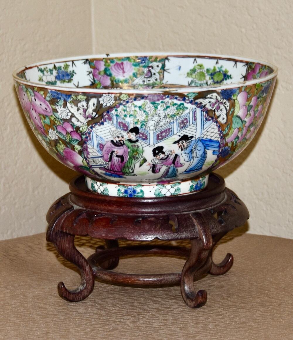 Vintage Famille Rose/Rose Medallion Porcelain Bowl on Rosewood Stand